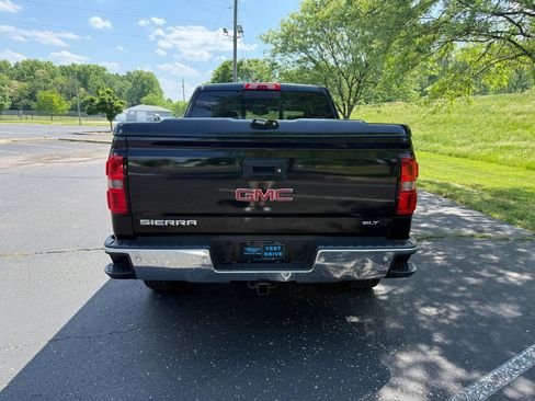 Used 2015 GMC Sierra 1500 SLT w/ SLT Crew Cab Value Package AWD/4WD image 15