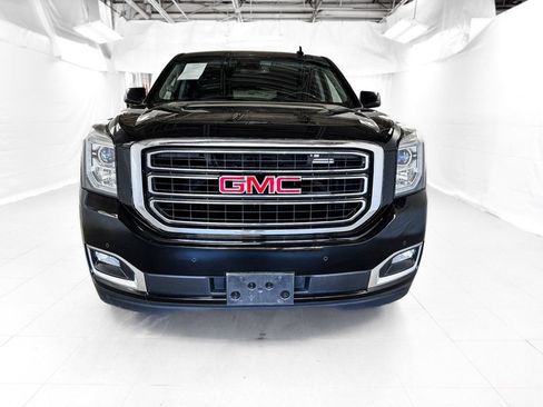 Used 2016 GMC Yukon XL SLT w/ Open Road Package AWD/4WD image 2