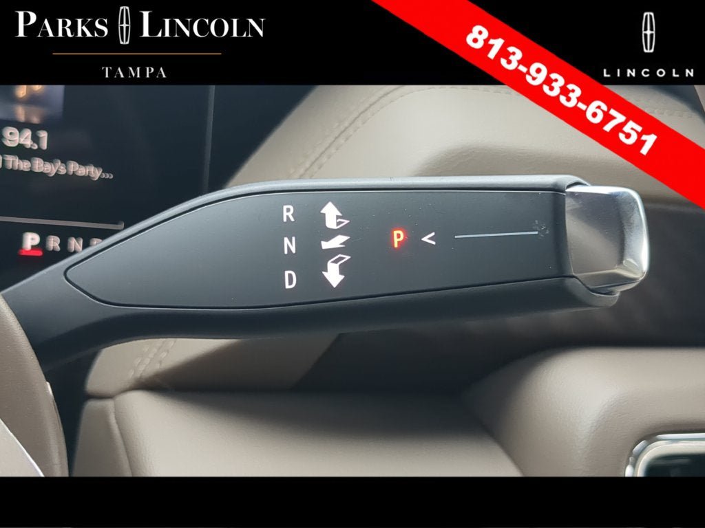 Used 2025 GMC Yukon XL Denali w/ Sun & Power Step Package RWD image 25