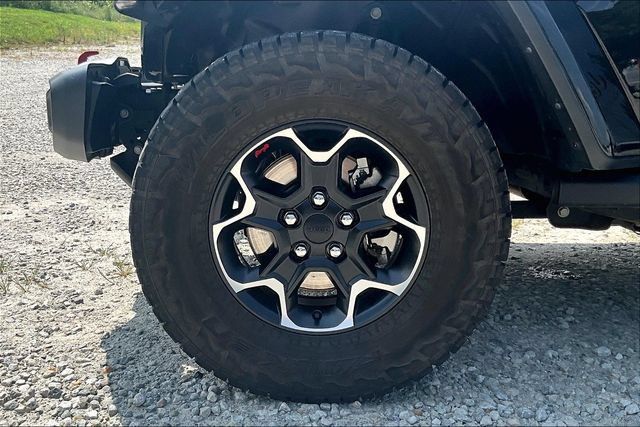 Used 2023 Jeep Gladiator Rubicon w/ LED Lighting Group AWD/4WD image 8