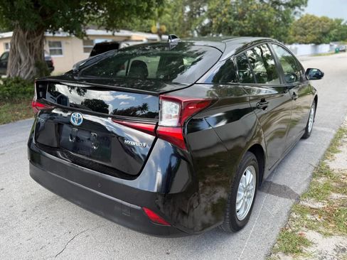 Used 2021 Toyota Prius LE FWD image 6