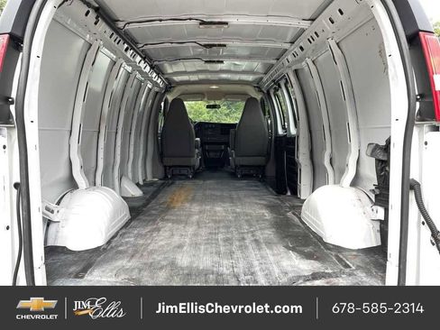 Certified 2024 Chevrolet Express 2500 Extended image 37