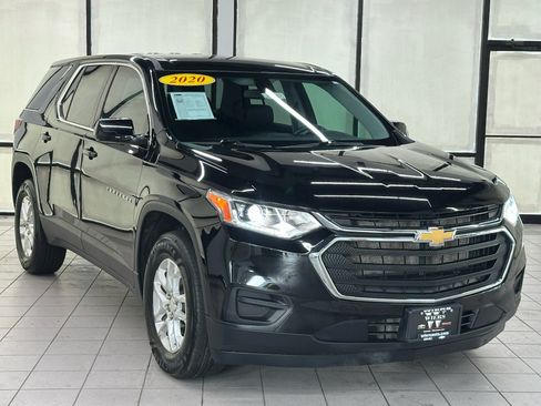 Used 2020 Chevrolet Traverse LS w/ LPO, Floor Liner Package FWD image 1