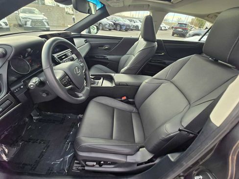 Certified 2025 Lexus ES 300h w/ Premium Package image 22