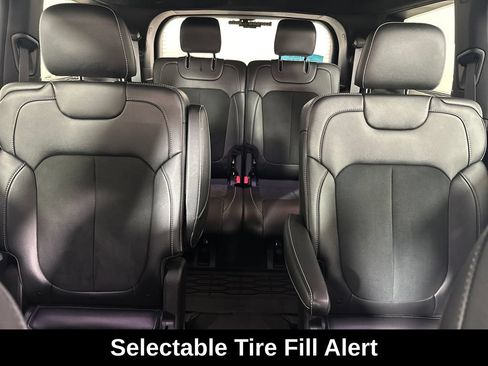 Used 2024 Jeep Grand Cherokee L Altitude AWD/4WD image 25