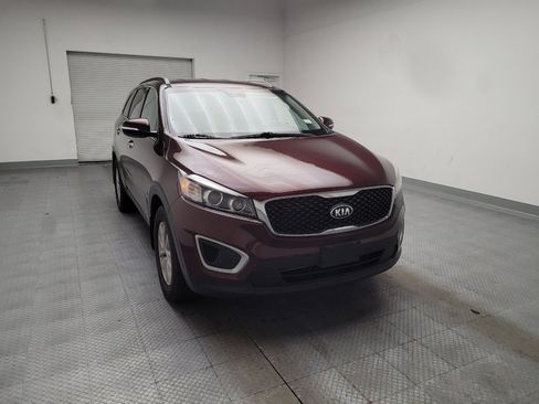 Used 2018 Kia Sorento FWD image 14