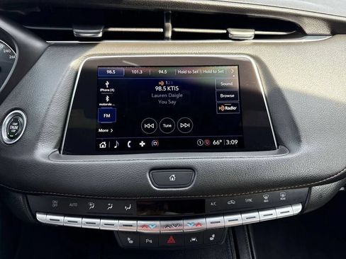 Used 2023 Cadillac XT4 Sport AWD/4WD image 15