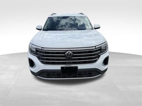 Used 2024 Volkswagen Atlas SE FWD image 18