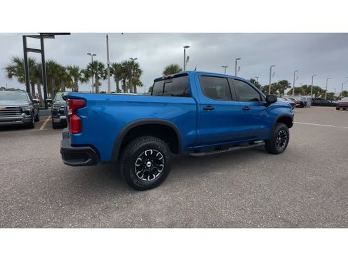 Used 2022 Chevrolet Silverado 1500 ZR2 image 2