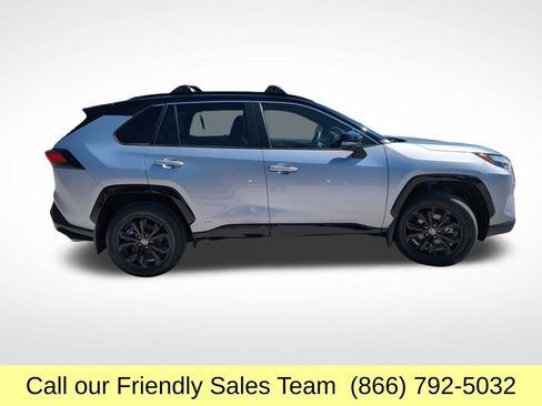 Used 2023 Toyota RAV4 XSE AWD/4WD image 7