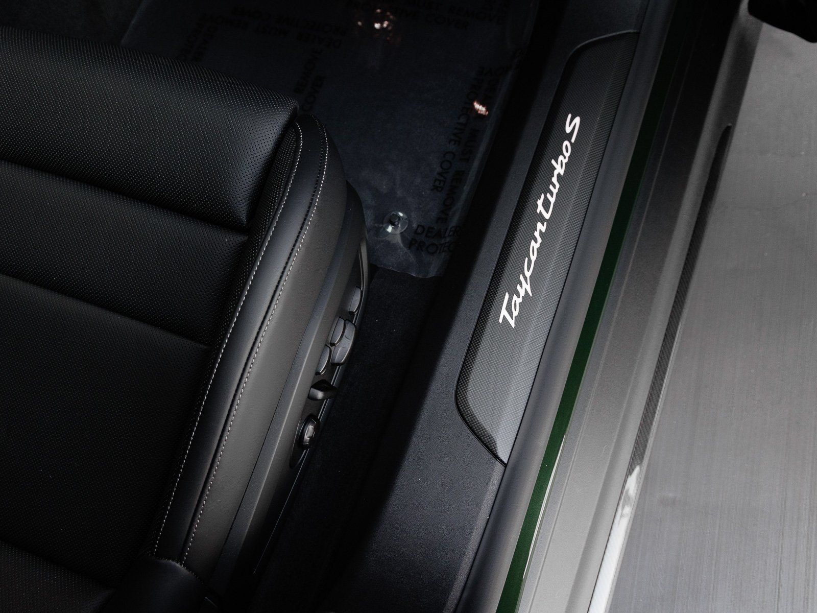 Certified 2025 Porsche Taycan Turbo S AWD/4WD image 37