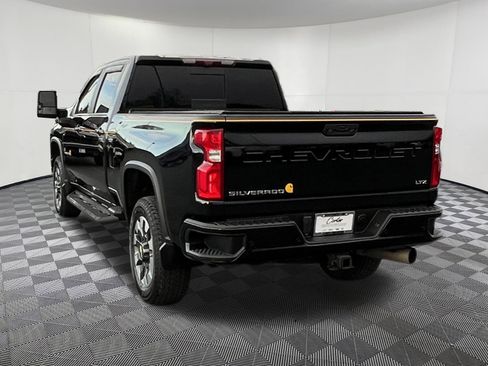 Used 2021 Chevrolet Silverado 2500 LTZ w/ Carhartt Edition image 4