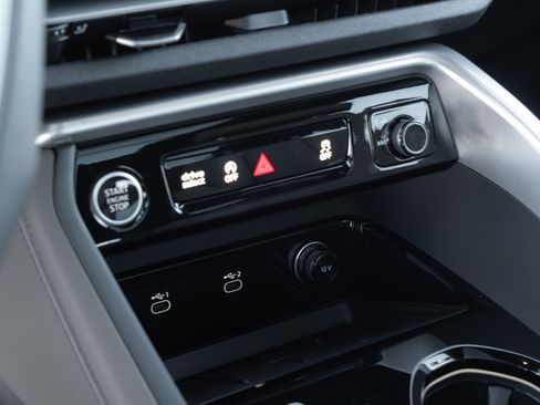 New 2025 Audi Q5 Premium image 14