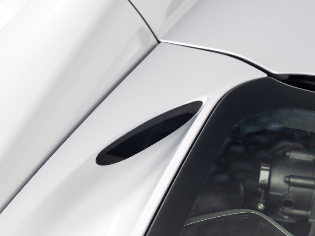 Used 2013 McLaren MP4-12C Spider RWD image 44