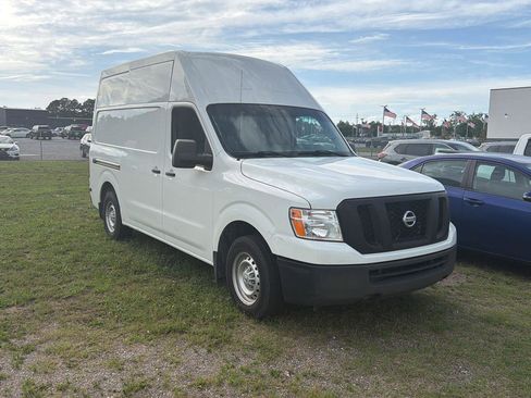 Used 2020 Nissan NV 2500 S RWD image 2
