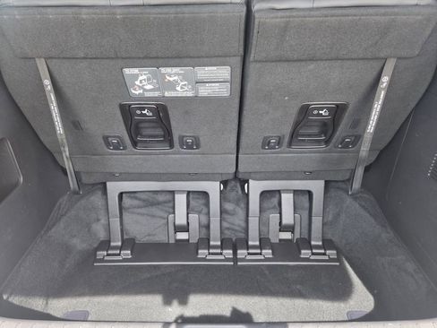 Used 2023 Kia Carnival SX Prestige FWD image 31