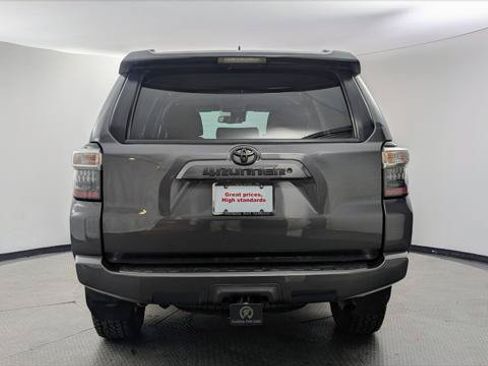 Used 2020 Toyota 4Runner SR5 RWD image 6