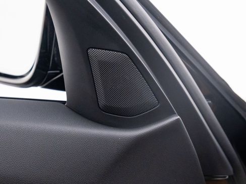 New 2026 BMW 330i xDrive Sedan w/ M Sport Package image 15