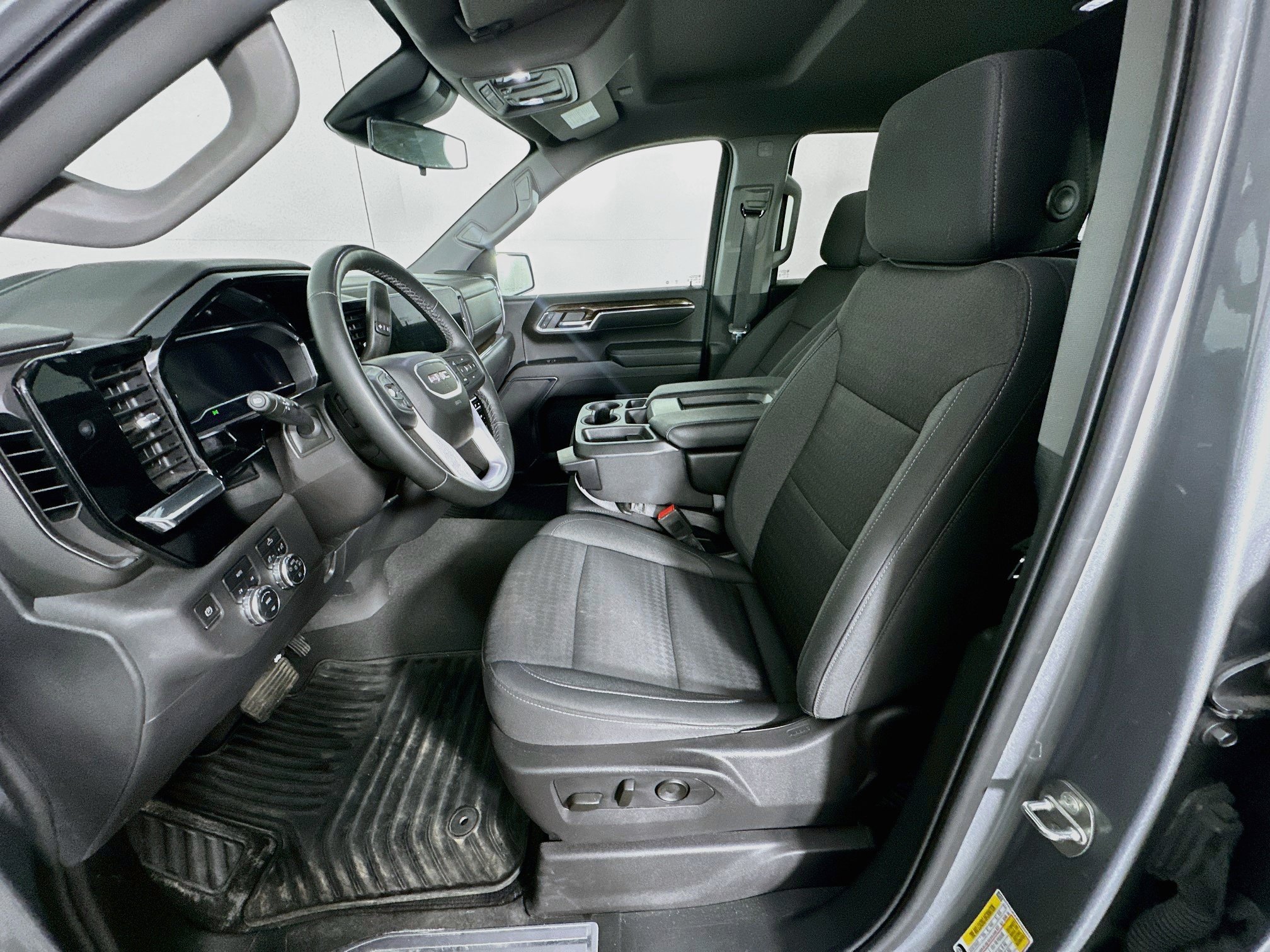 Used 2024 GMC Sierra 1500 Elevation AWD/4WD image 13