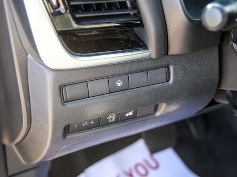 Used 2023 Nissan Rogue SL image 29