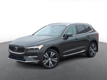 Used 2022 Volvo XC60 B5 Inscription w/ Advanced Package