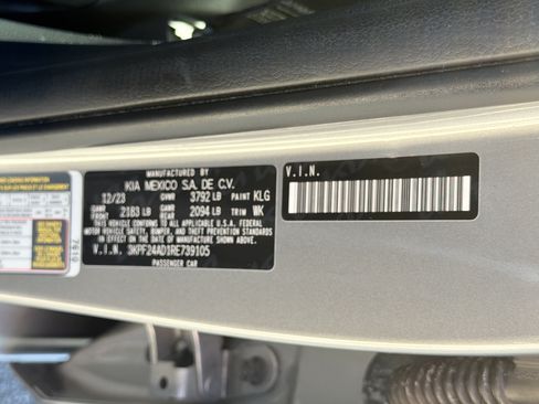 Used 2024 Kia Forte LXS FWD image 28