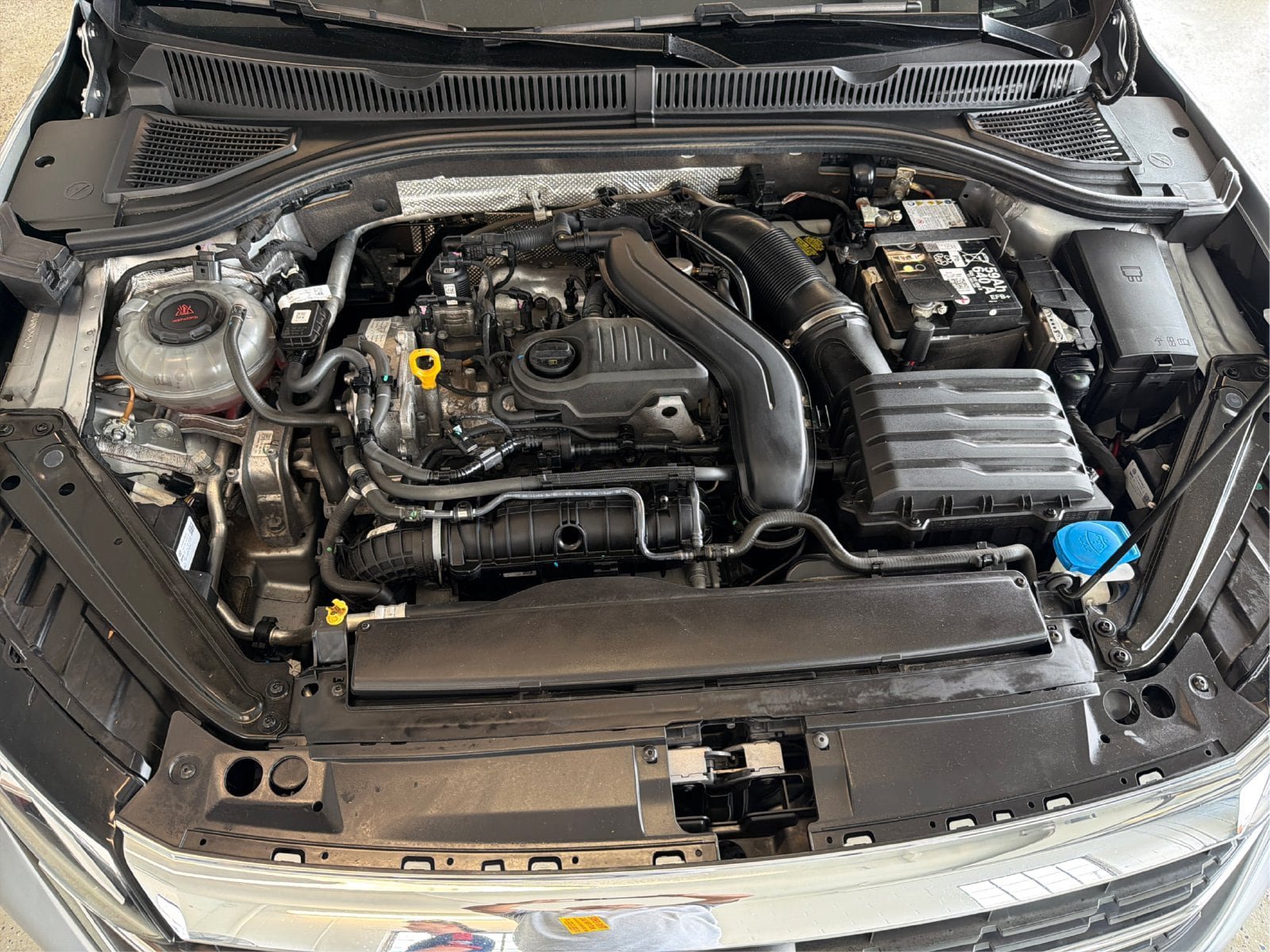 Used 2024 Volkswagen Jetta SE FWD image 24