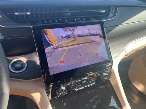 New 2025 Jeep Grand Cherokee L Limited w/ Black Appearance Package image 14