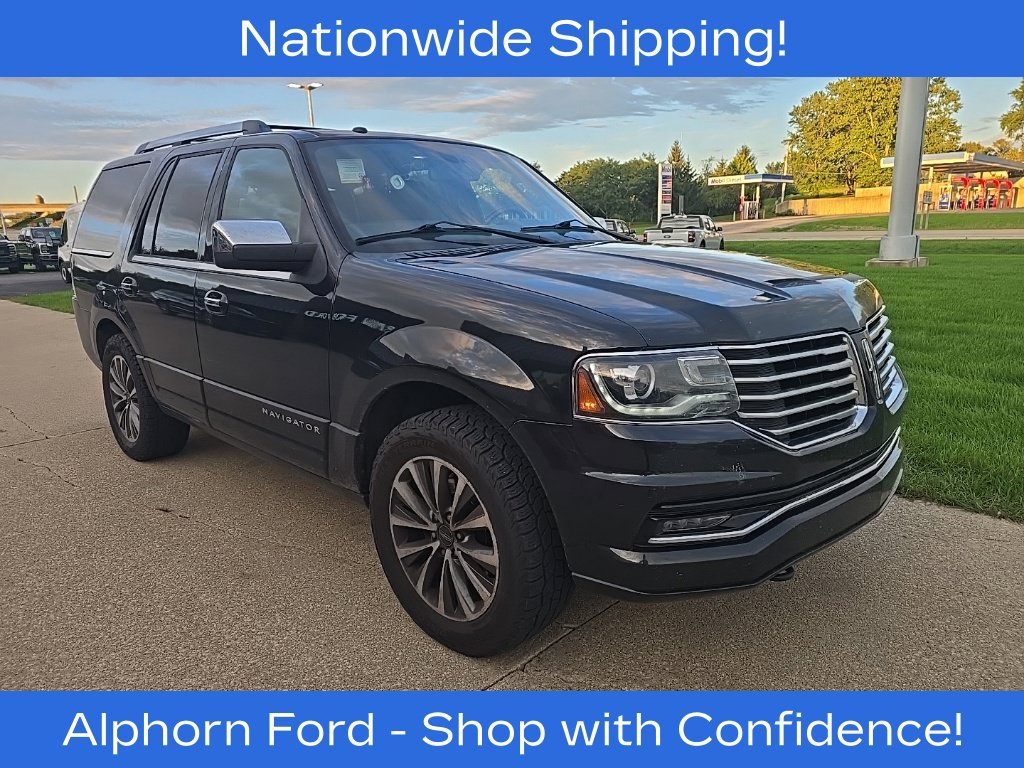 Used 2015 Lincoln Navigator 4WD image 1