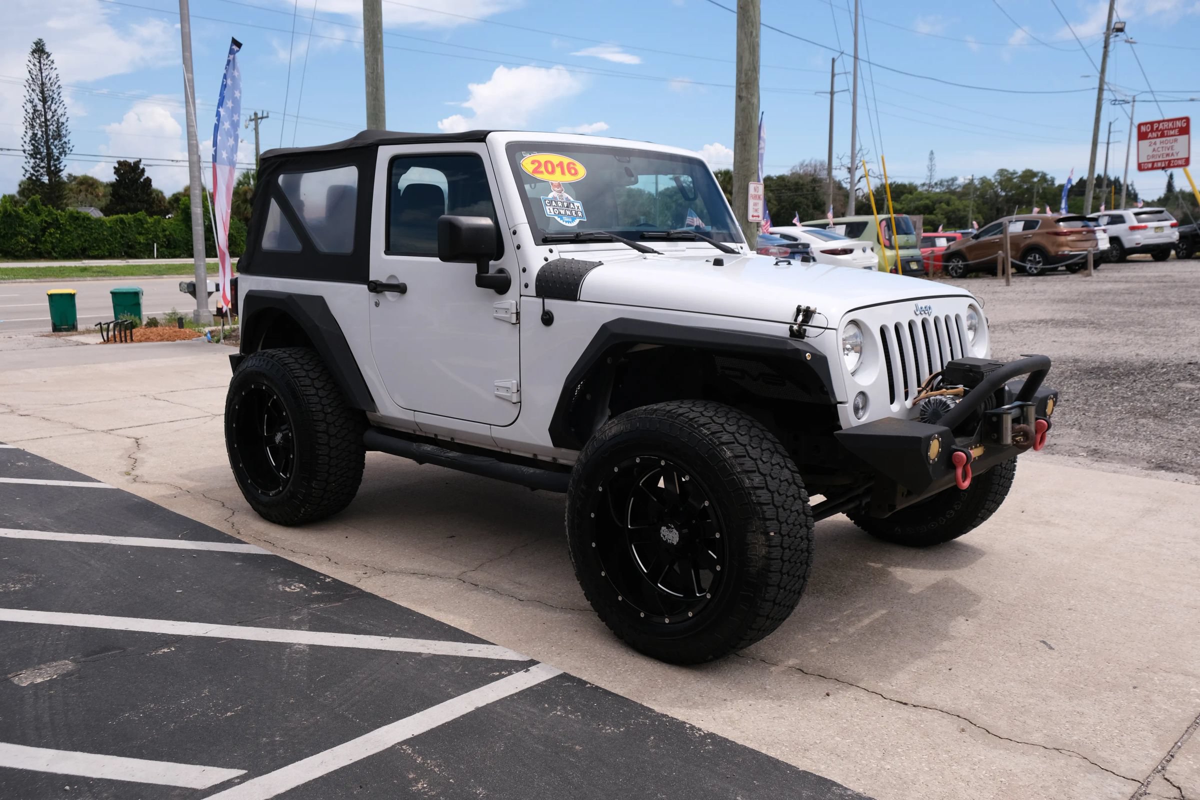 Used 2016 Jeep Wrangler Sport w/ Quick Order Package 24S AWD/4WD image 3