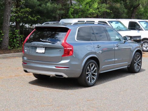 Used 2018 Volvo XC90 T6 Momentum w/ Convenience Package AWD/4WD image 19
