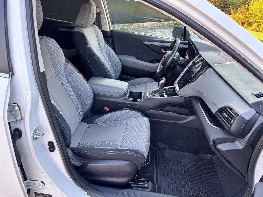 Used 2024 Subaru Outback Premium AWD/4WD image 31