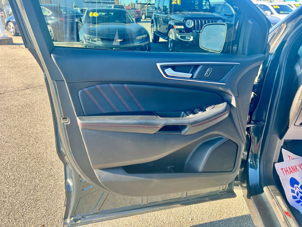Used 2022 Ford Edge ST-Line AWD/4WD image 14
