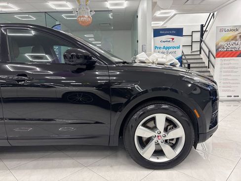 Used 2021 Jaguar E-PACE SE image 9