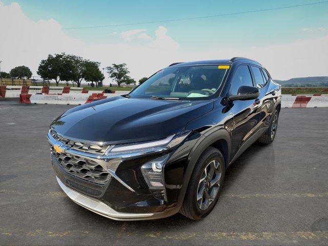Used 2024 Chevrolet Trax LT FWD image 5