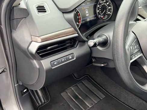 Used 2023 Nissan Altima 2.5 SV image 12