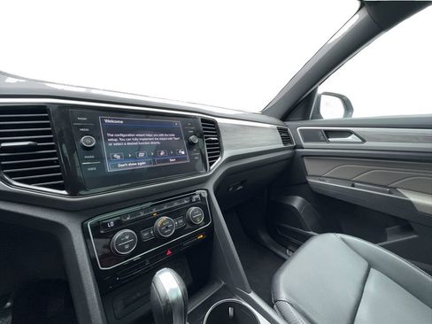 Used 2023 Volkswagen Atlas Cross Sport SE w/ Panoramic Sunroof Package FWD image 42