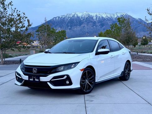 Used 2021 Honda Civic Sport image 1