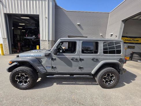 Used 2021 Jeep Wrangler Unlimited Rubicon 4xe w/ Cold Weather Group AWD/4WD image 25