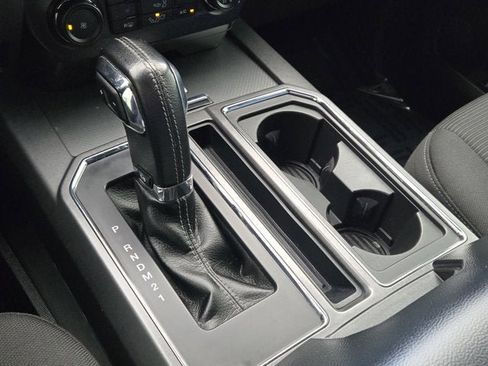 Used 2015 Ford F150 XLT w/ Equipment Group 302A Luxury image 24