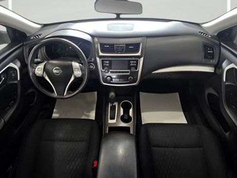 Used 2017 Nissan Altima 2.5 SV image 27