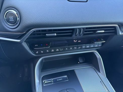 New 2026 MAZDA CX-90 3.3 Turbo w/ Preferred Package AWD/4WD image 17
