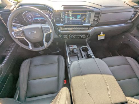 Certified 2025 Chevrolet Silverado 1500 LT Trail Boss w/ Convenience Package II image 18