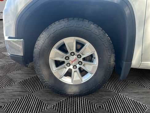 Used 2024 GMC Sierra 1500 SLE AWD/4WD image 14
