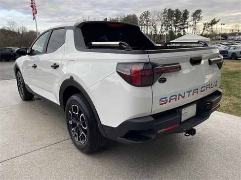 Used 2024 Hyundai Santa Cruz SE image 6