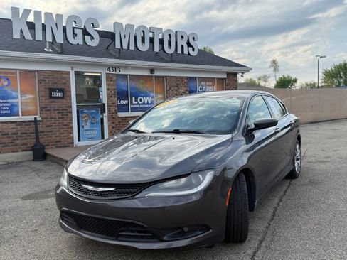 Used 2015 Chrysler 200 S w/ Navigation & Sound Group I FWD image 1