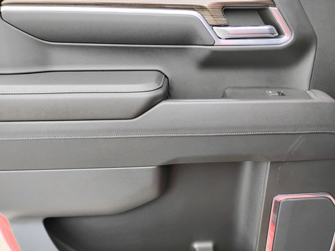 Used 2023 Chevrolet Silverado 1500 RST image 15