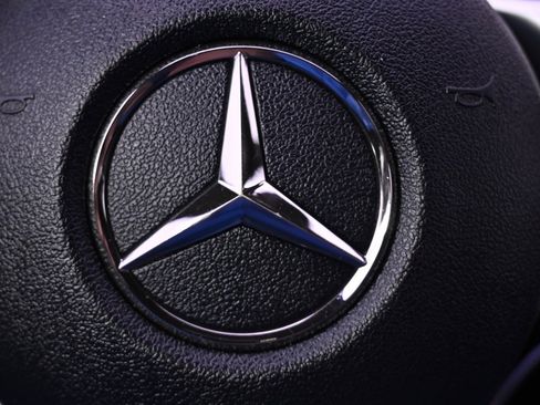 Used 2020 Mercedes-Benz C 300 4MATIC Sedan image 34