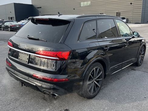 Used 2021 Audi SQ7 Prestige w/ Prestige Package image 19