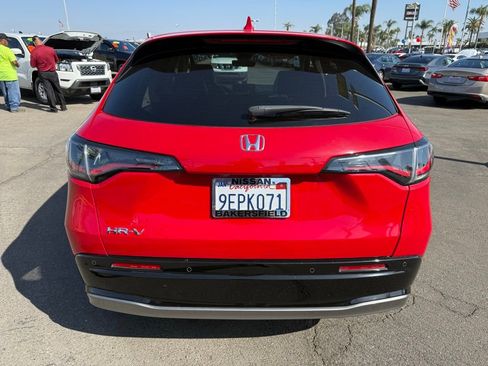 Used 2023 Honda HR-V EX-L image 5